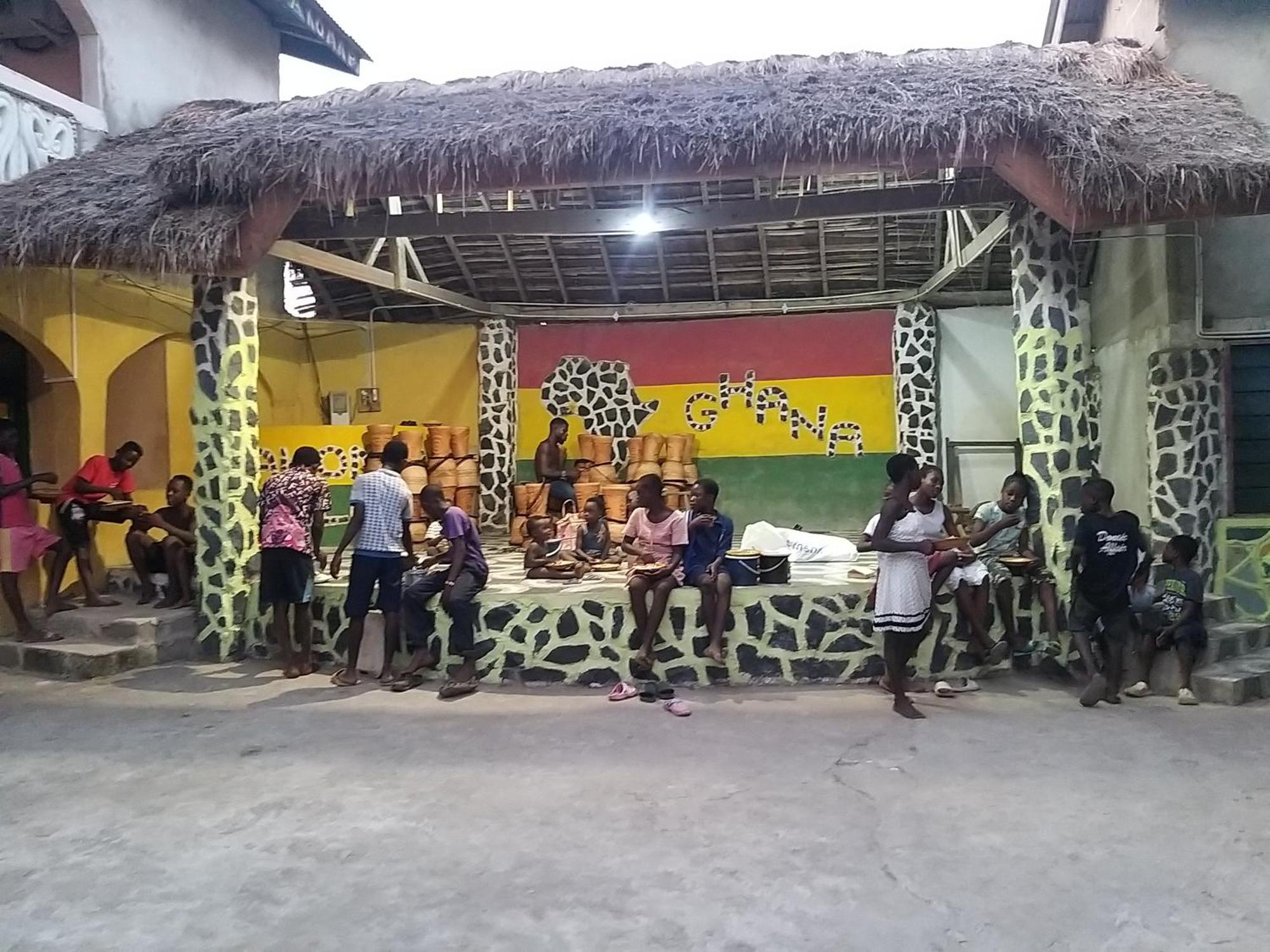 Akomapa Village Elmina Buitenkant foto