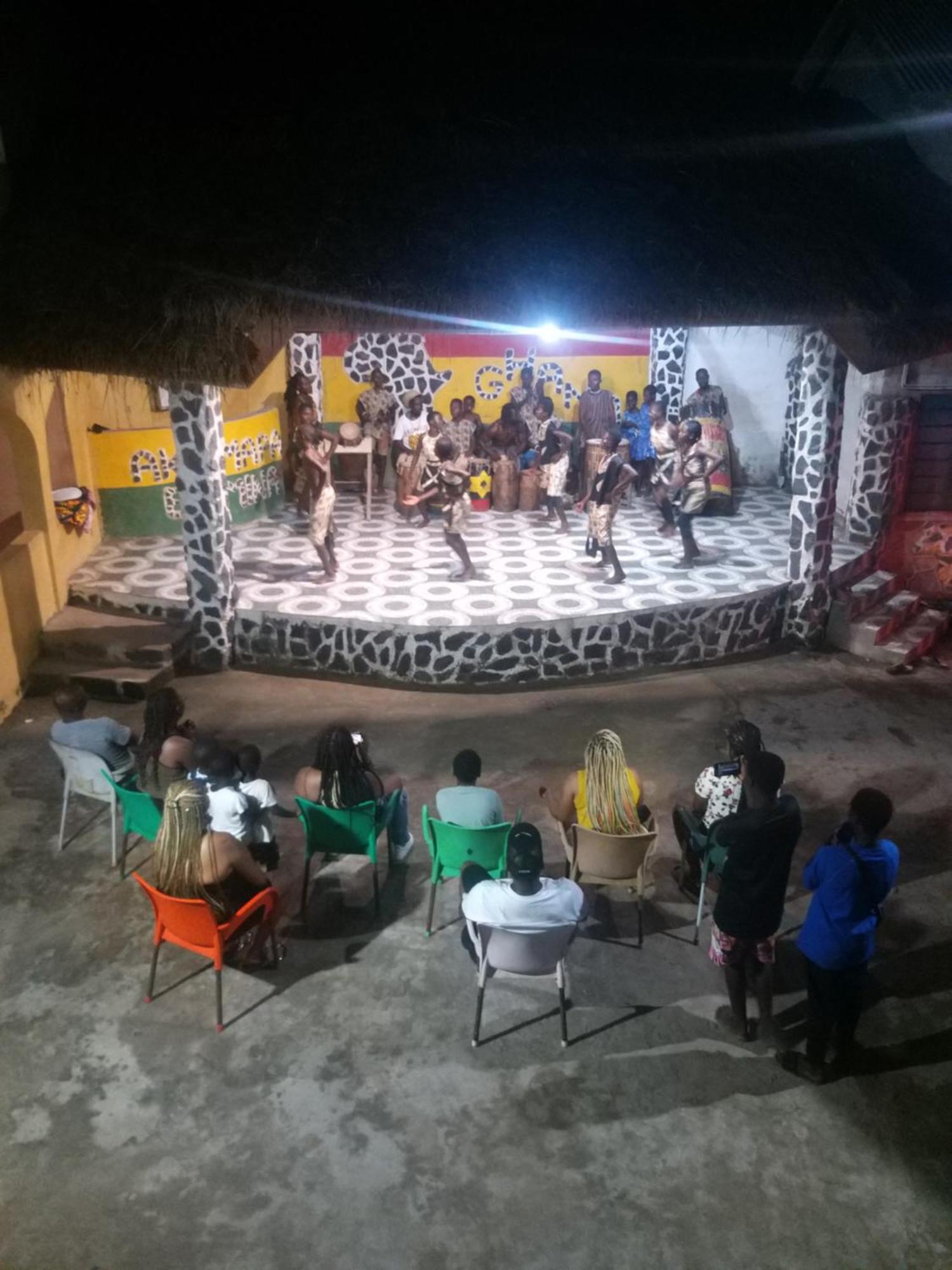 Akomapa Village Elmina Buitenkant foto